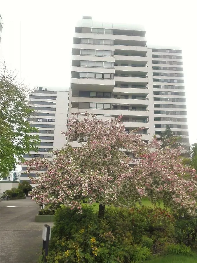 Ruhiges Apt. Direkt Am Naherholungsgebiet Mit Seeblick, Zentrum 5Min, Messe 18Min Norimberga 0*,